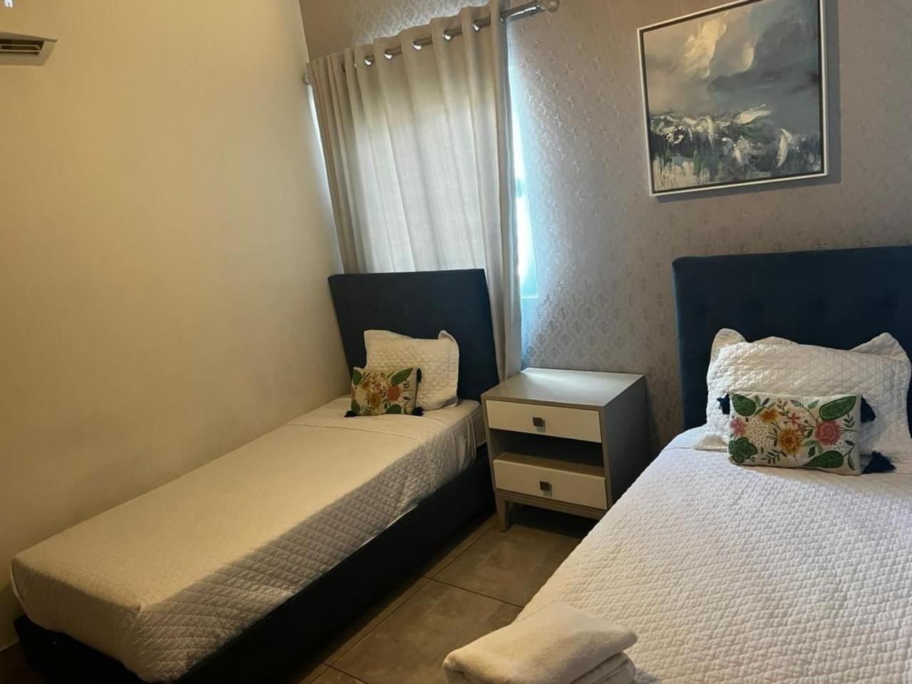 Soha Suites II Сантяго де лос Кабайерос Екстериор снимка